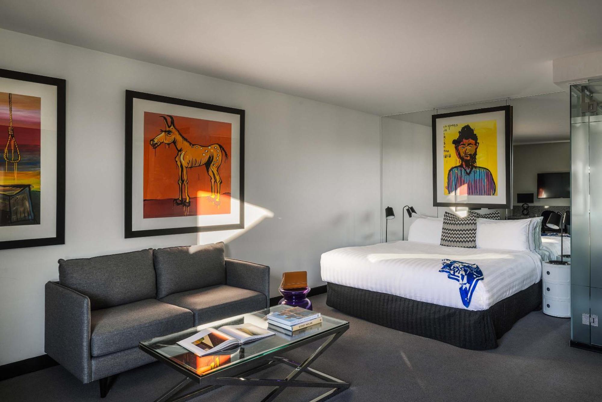 The Cullen Melbourne - Art Series Esterno foto A suite at the hotel