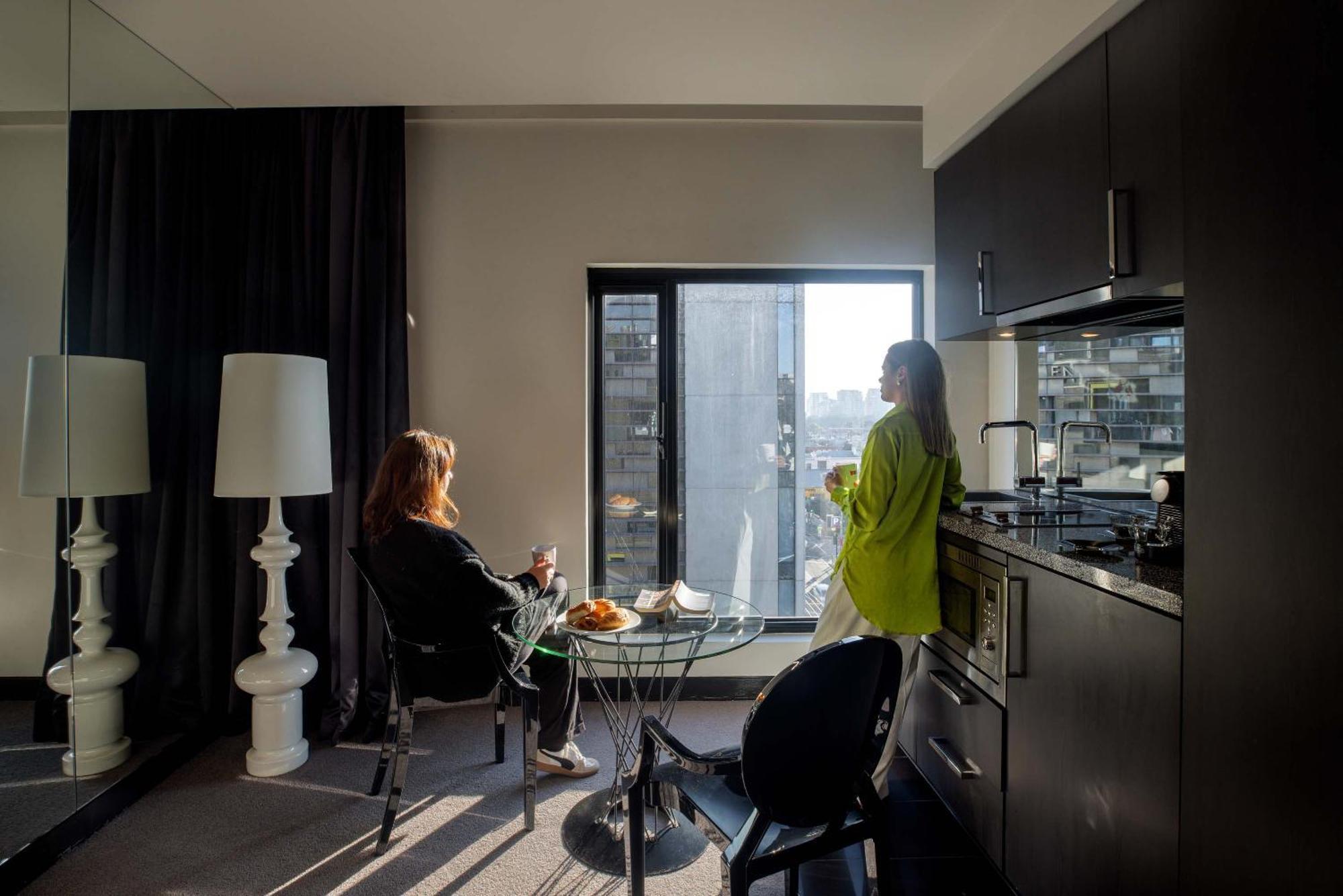 The Cullen Melbourne - Art Series Esterno foto A kitchen in a serviced apartment in Stockholm, Sweden